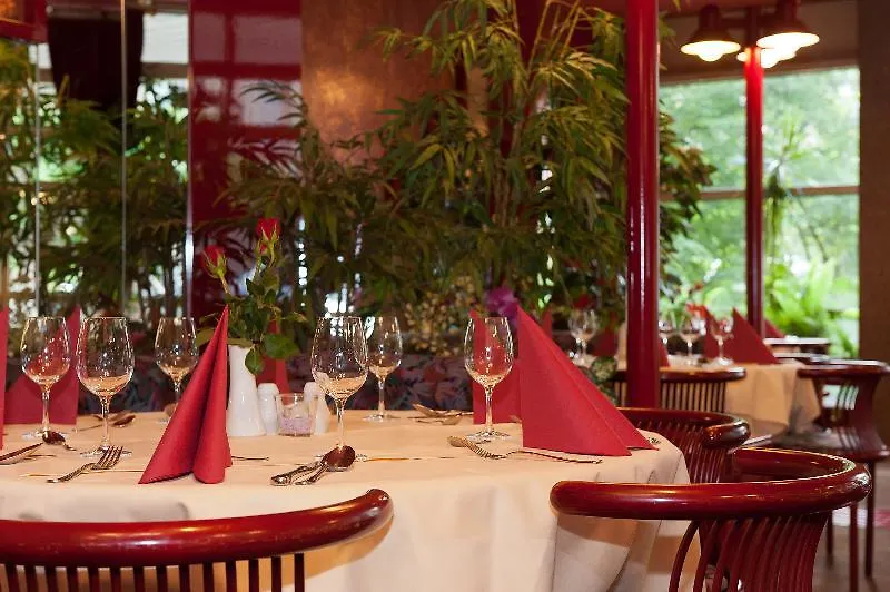 Arvena Park Hotel Nuremberg 4*,